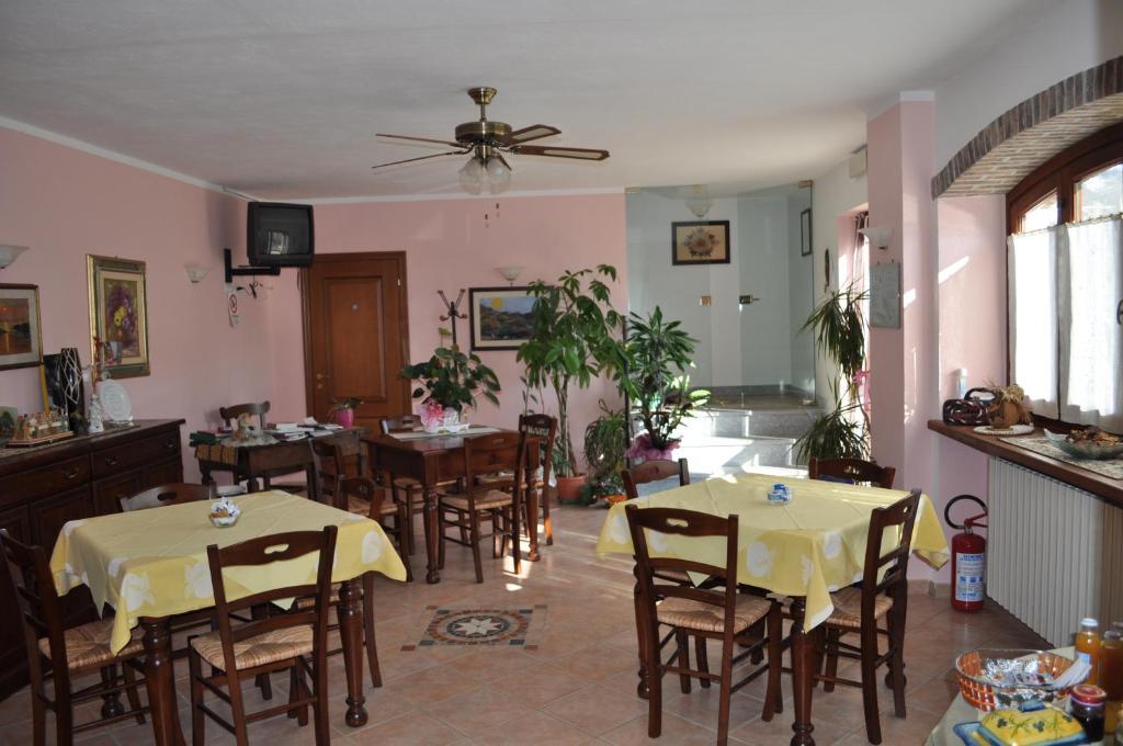 Agriturismo Ai Piacentini Santo Stefano Belbo Exterior foto